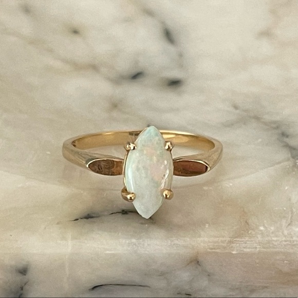Vintage Jewelry - Solid 14K yellow gold Opal marquise navette vintage ring 14KT vtg birthstone 90s